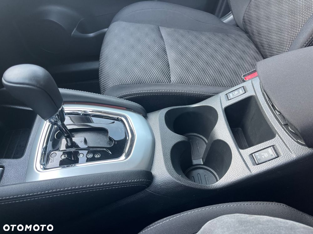 Nissan Qashqai 1.2 DIG-T Xtronic ACENTA - 8