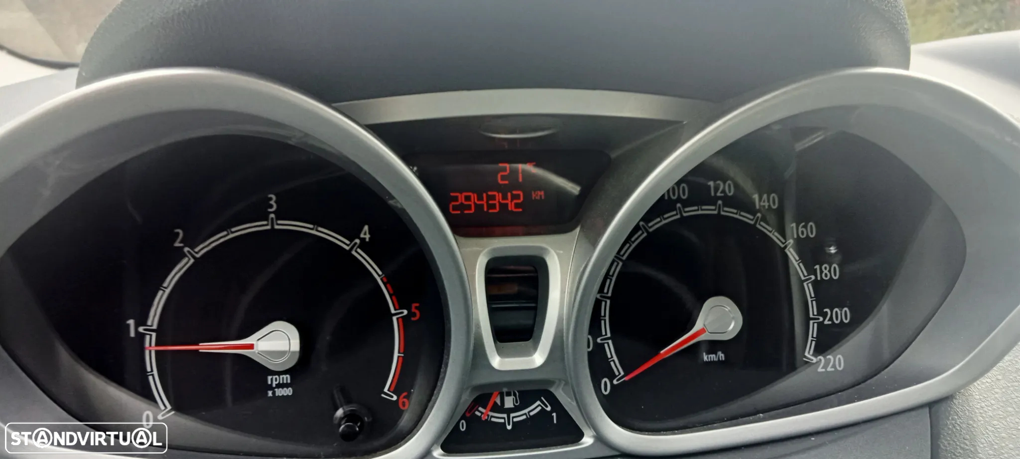 Ford Fiesta 1.6 TDCi Titanium - 10