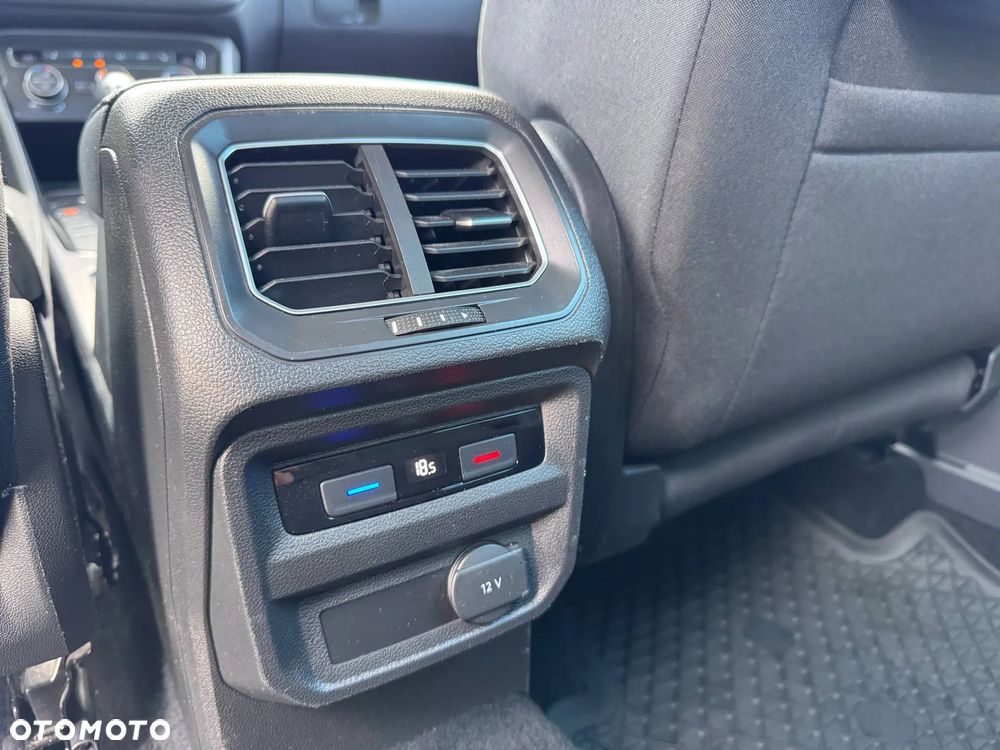 Volkswagen Tiguan - 24