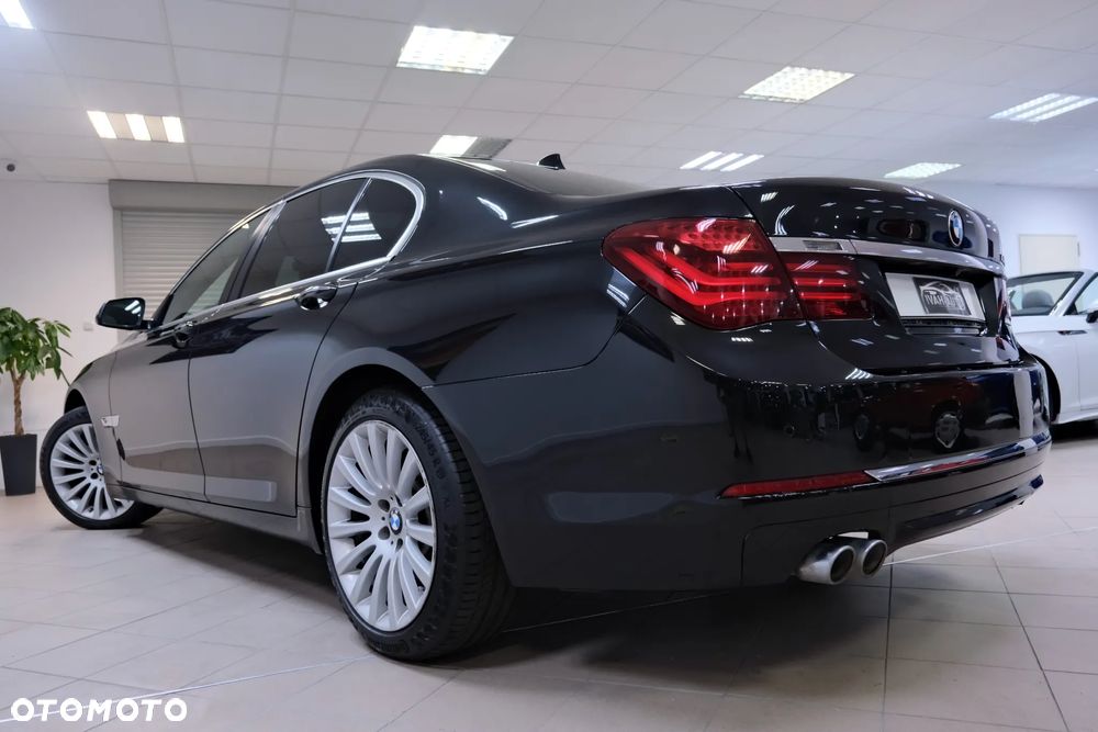 BMW Seria 7 730d xDrive - 10