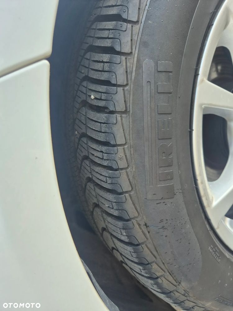 BMW Seria 3 318d DPF Edition Lifestyle - 15