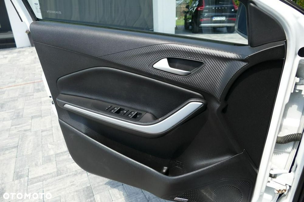Volkswagen T-Roc - 23