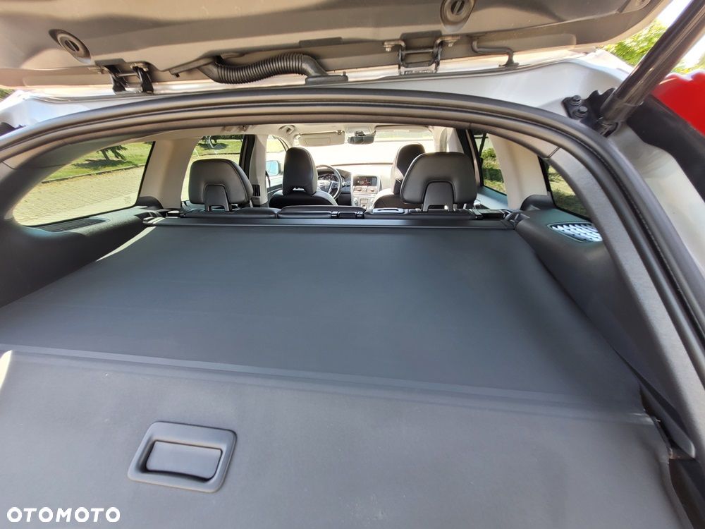 Volvo XC 60 T5 R-Design Momentum - 38