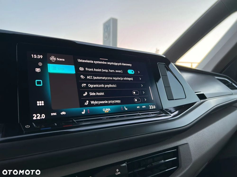 Volkswagen Multivan - 23