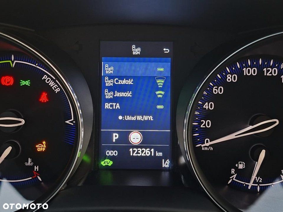 Toyota C-HR - 33
