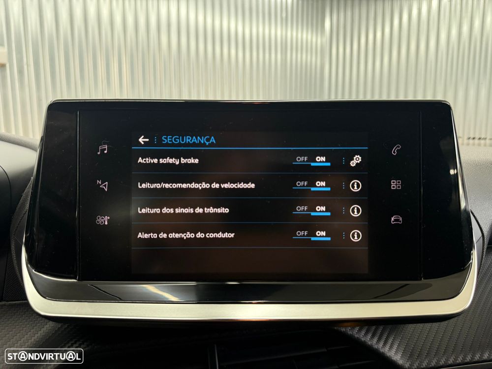 Peugeot 2008 1.5 BlueHDi Active Pack EAT8 - 13