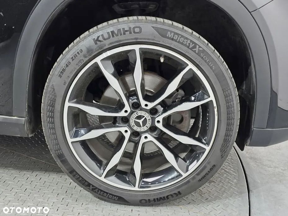 Mercedes-Benz GLA 250 4Matic 7G-DCT AMG Line - 16