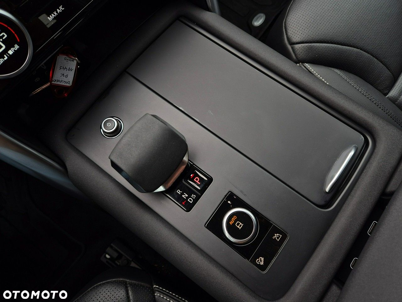 Land Rover Discovery - 30