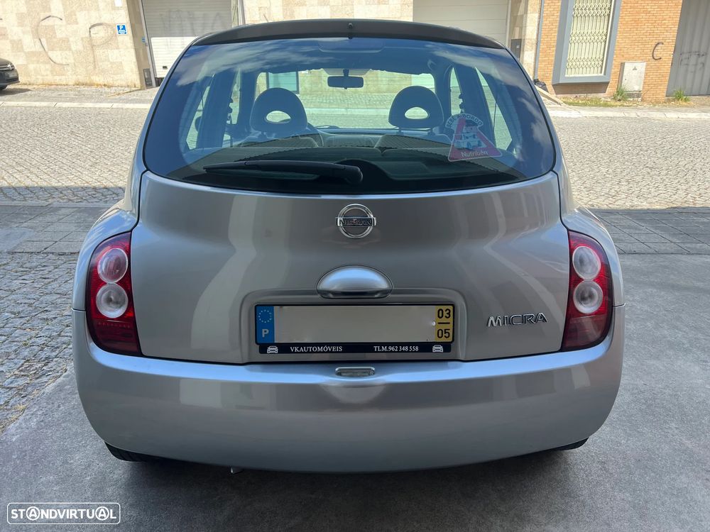 Nissan Micra 1.0 Emotion AC - 11