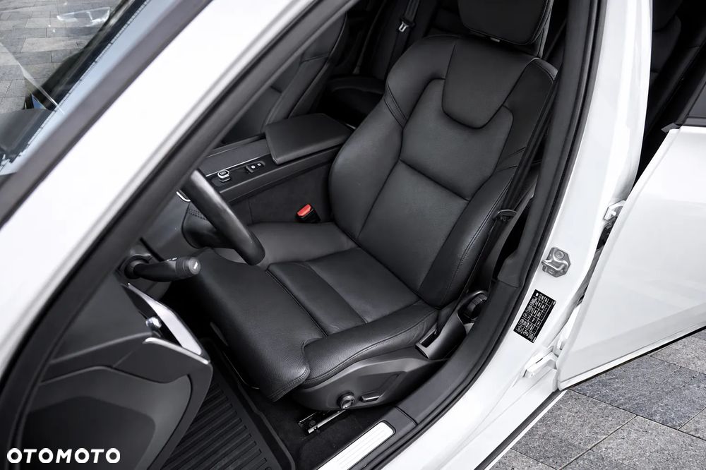 Volvo V60 B3 B Plus Dark - 20