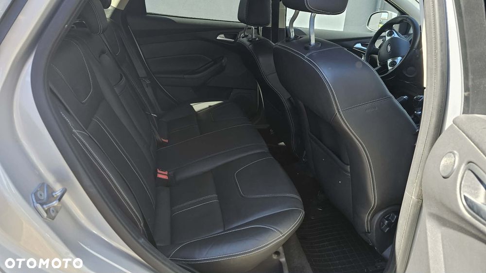 Ford Focus 1.6 TDCi DPF Titanium - 16