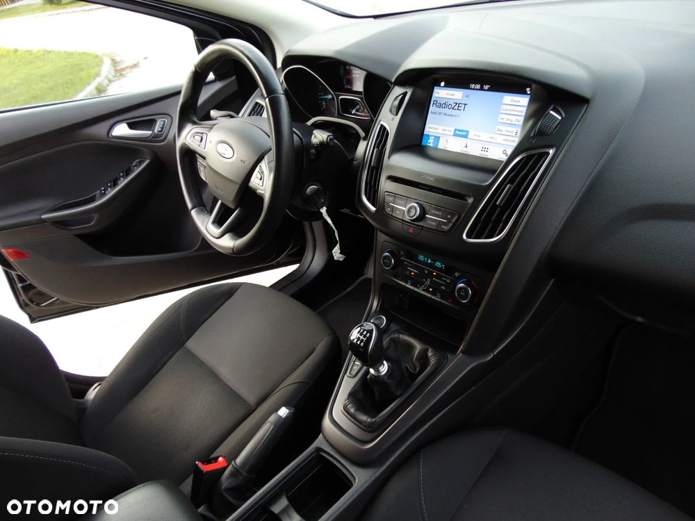 Ford Focus - 10