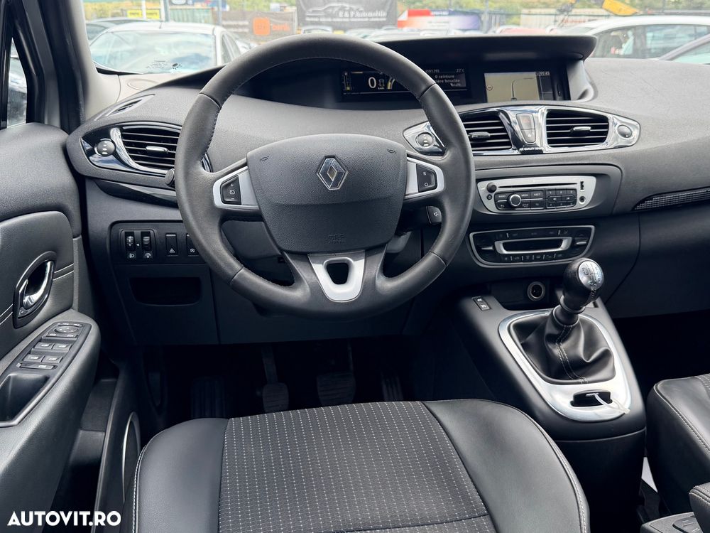 Renault Scenic - 21