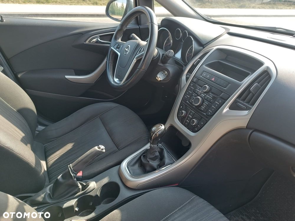 Opel Astra 1.7 CDTI - 11