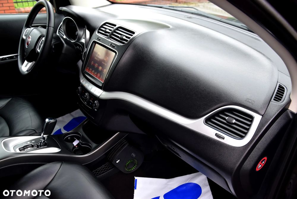 Fiat Freemont 2.0 Multijet Black Code AWD - 21