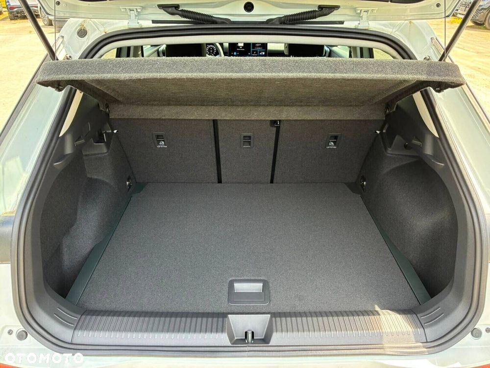 Volkswagen T-Roc - 29