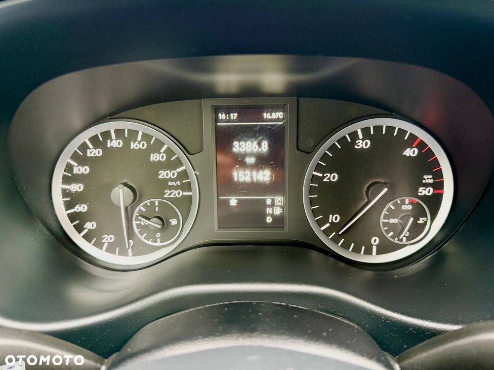 Mercedes-Benz Vito - 26