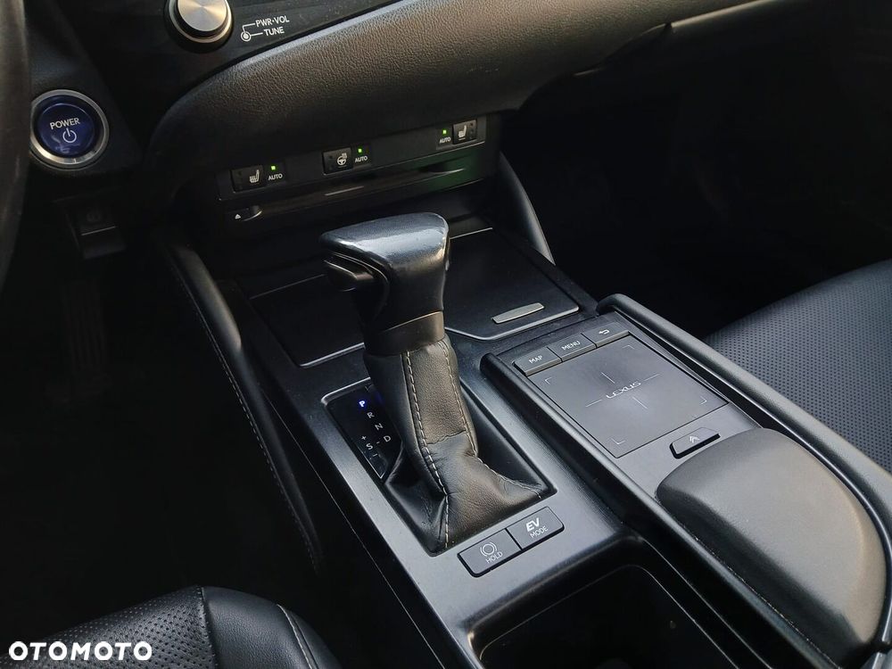 Lexus ES - 25