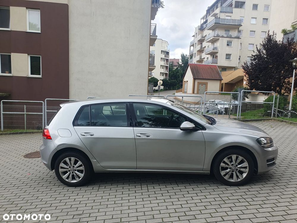 Volkswagen Golf 1.2 TSI BMT Comfortline - 4