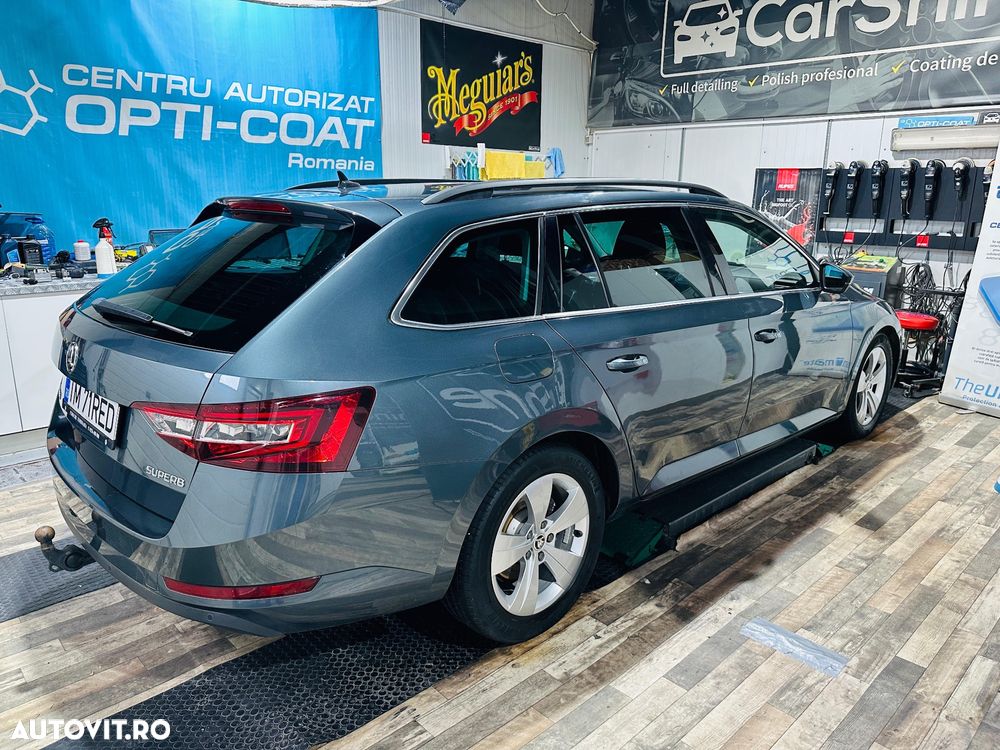 Skoda Superb 2.0 TDI DSG 4X4 Ambition - 2