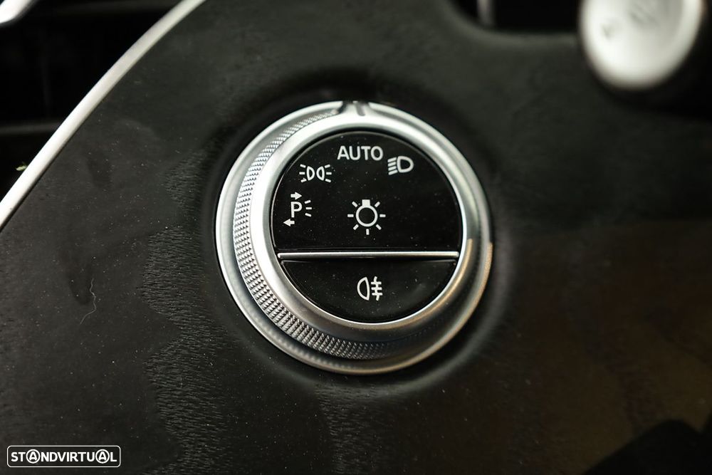 Mercedes-Benz E 300 de AMG Line — fotografia 18