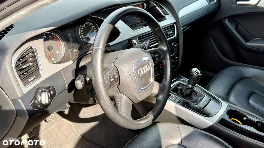Audi A4 Avant - 11