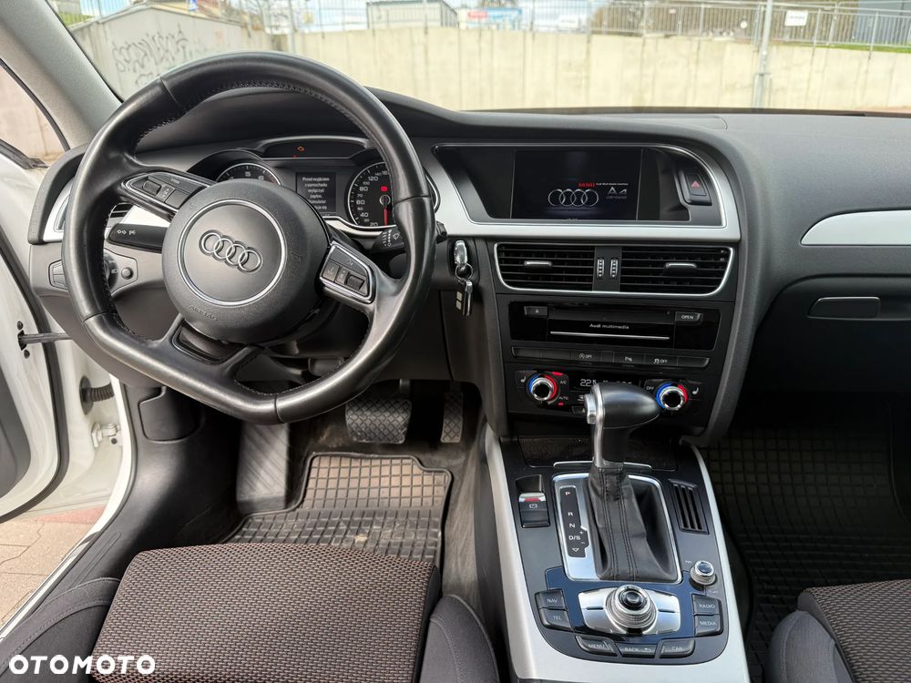 Audi A4 Allroad - 11