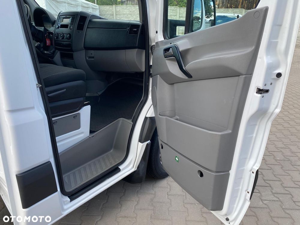 Mercedes-Benz SPRINTER - 21