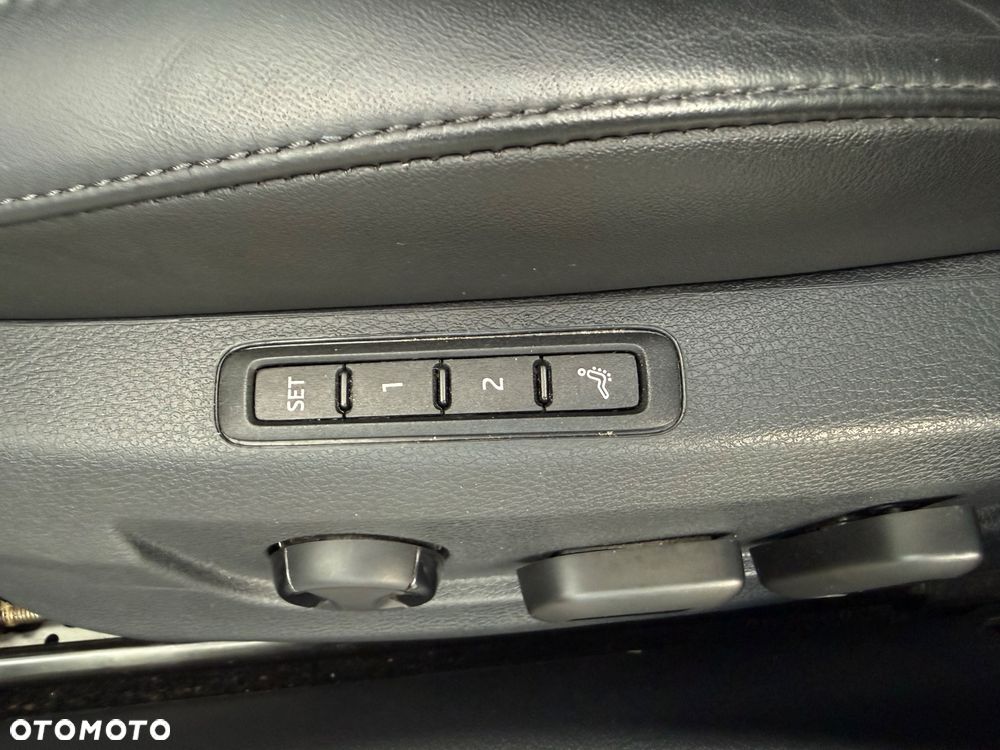Skoda Superb 2.0 TDI 4x4 DSG Premium Edition - 35
