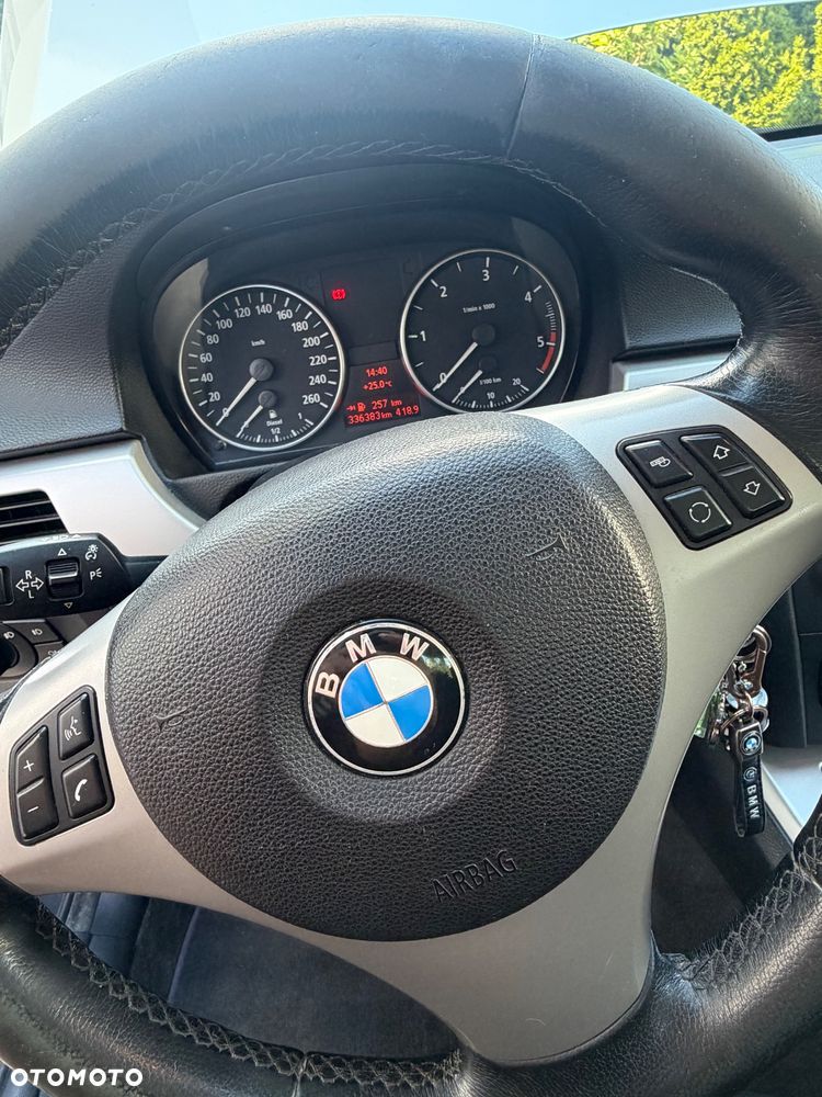 BMW Seria 3 330xd - 14