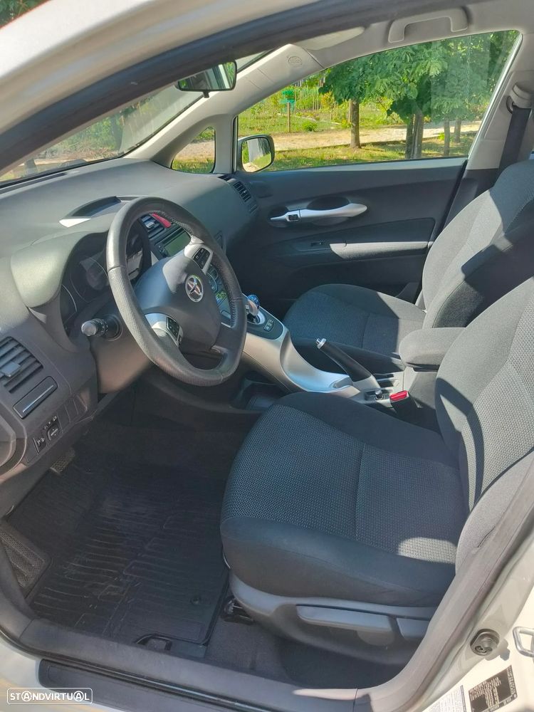 Toyota Auris 1.8 HSD - 3