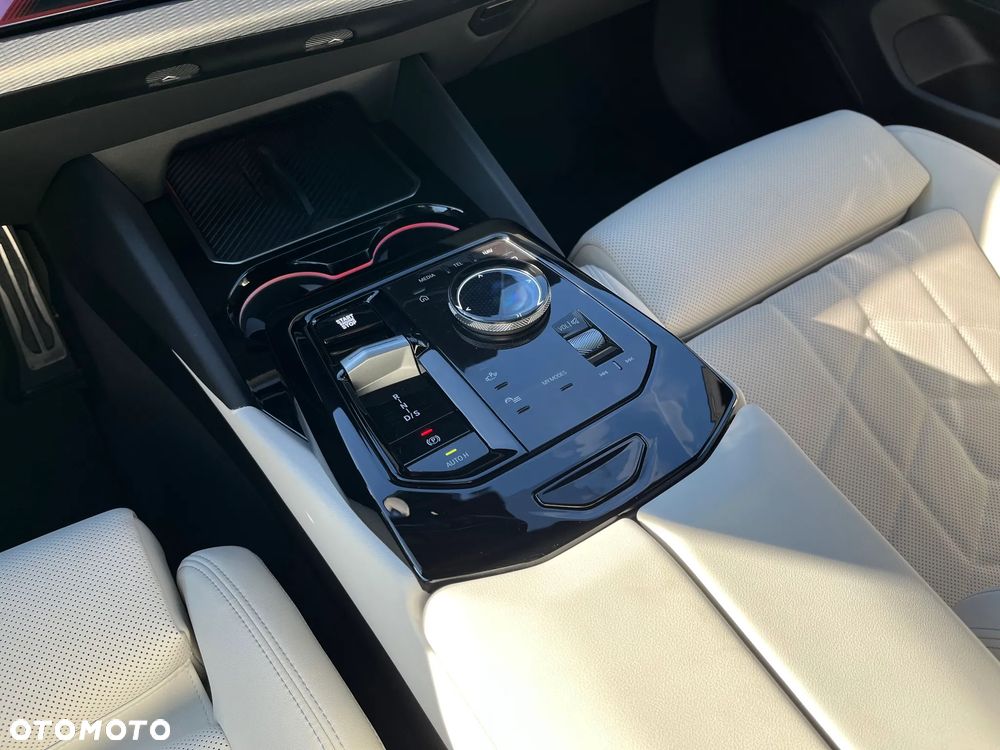 BMW Seria 5 - 16