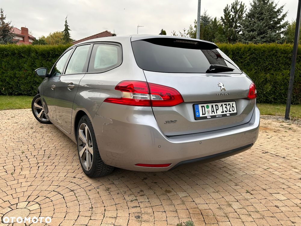 Peugeot 308 BlueHDi 150 Automatik Stop & Start Allure - 37