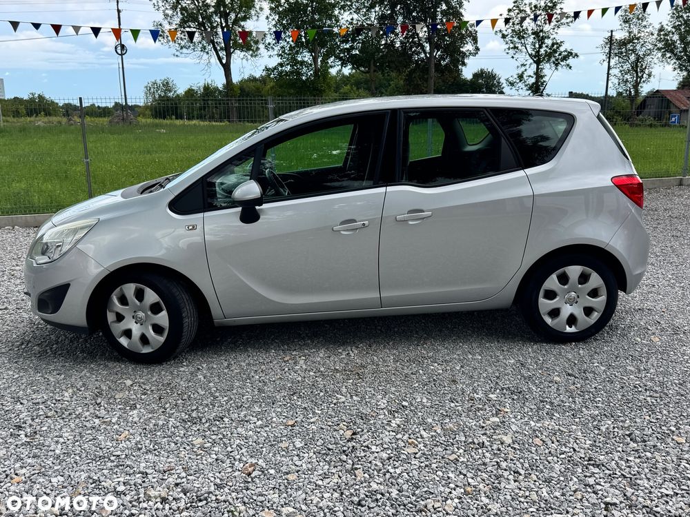 Opel Meriva - 11