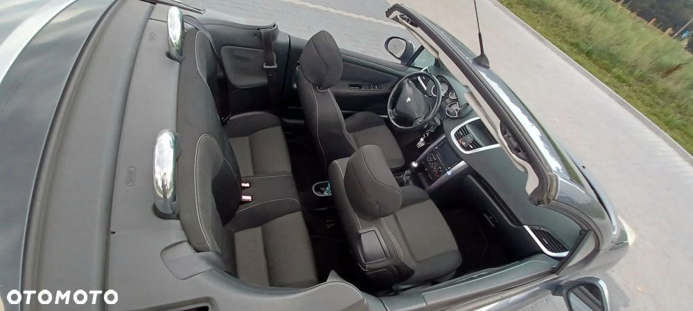 Peugeot 207 CC - 7