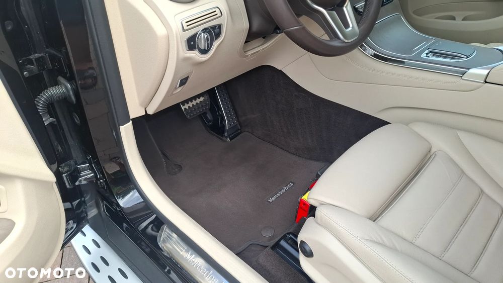 Mercedes-Benz GLC - 20