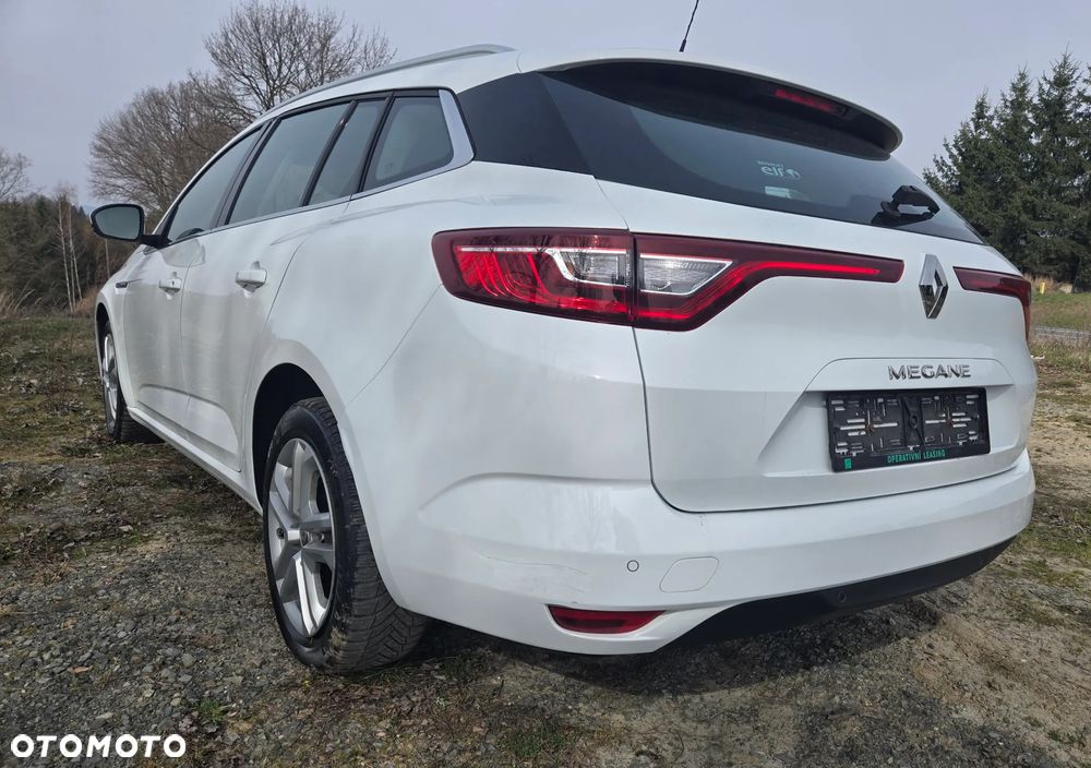 Renault Megane dCi 110 FAP Paris Business - 11