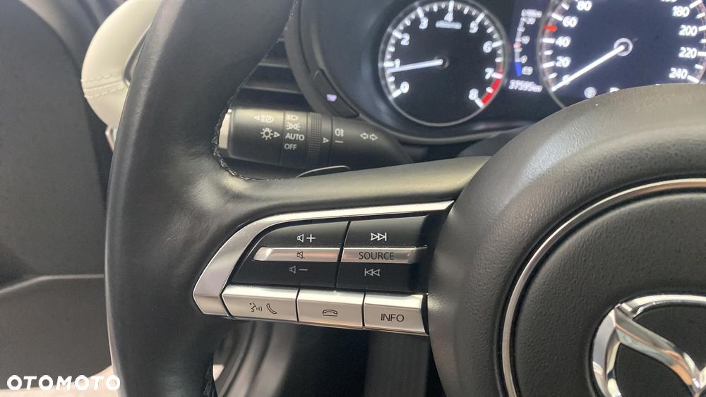 Mazda 3 e-SKYACTIV-X 186 M HYBRID EXCLUSIVE-LINE - 23