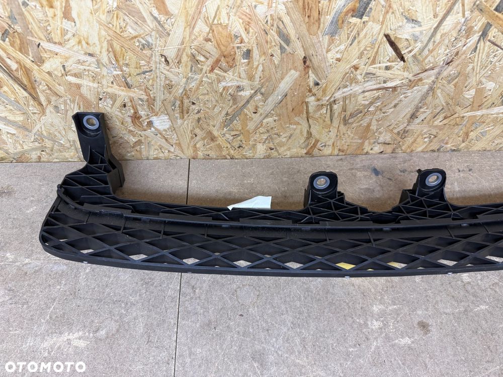 VW PASSAT B7 ŚLIZG ZDERZAKA PRZÓD WSPORNIK ATRAPY BELKA 3AA807571 - 11