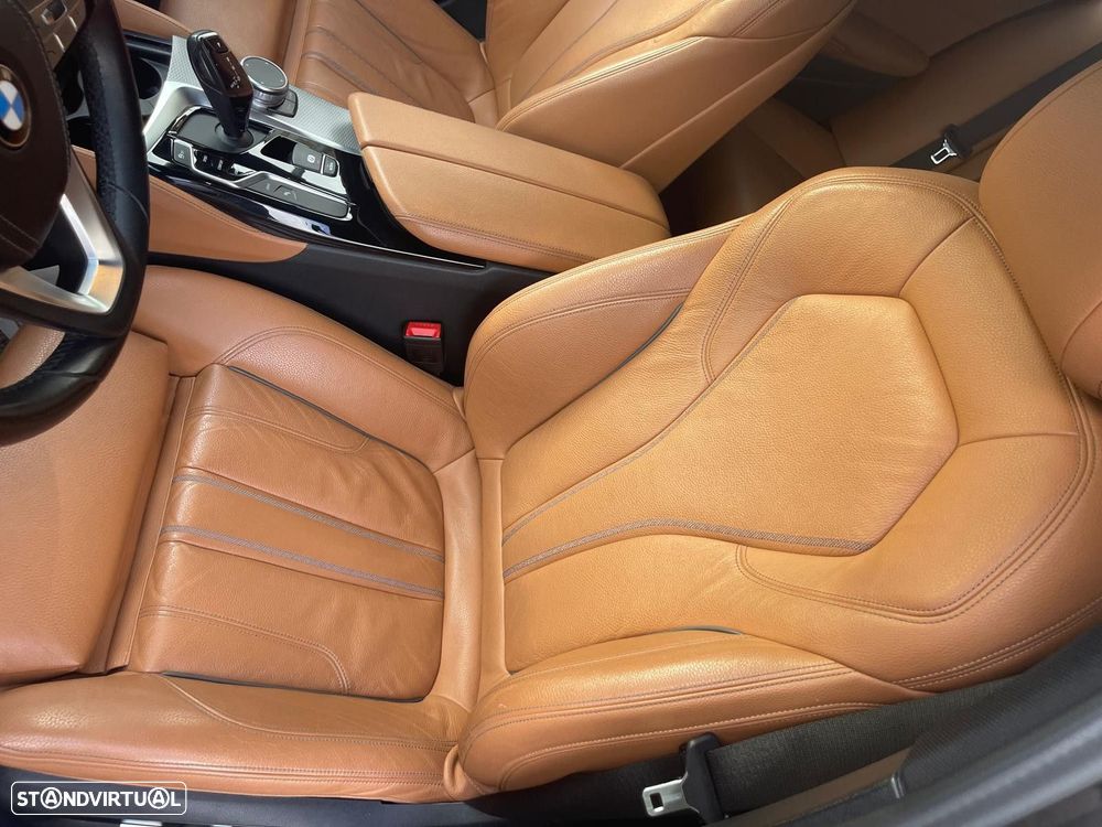 BMW 530 e iPerformance Pack M - 34
