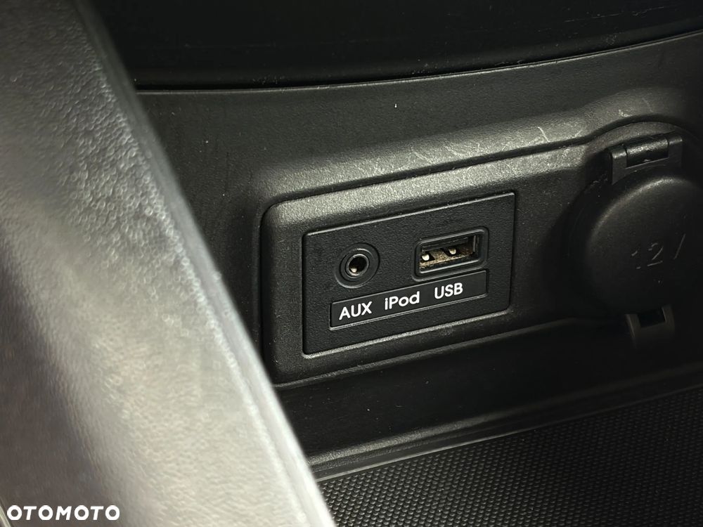 Kia Venga 1.6 CVVT Automatik UEFA EURO 2016 - 30