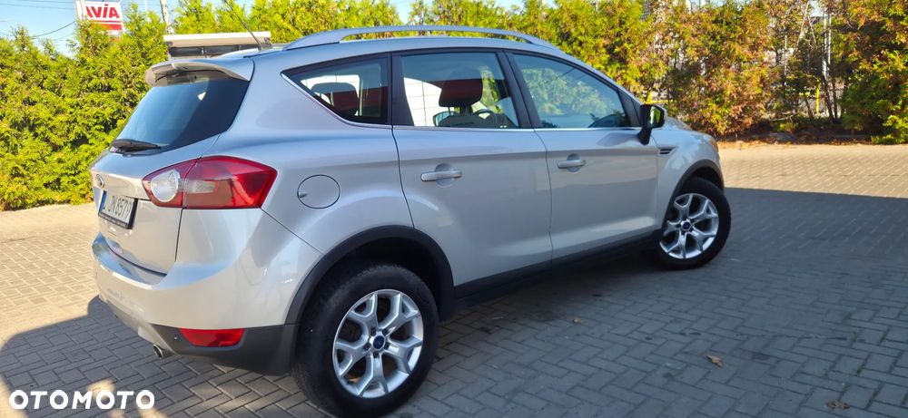 Ford Kuga 2.0 TDCi 2x4 Titanium - 15