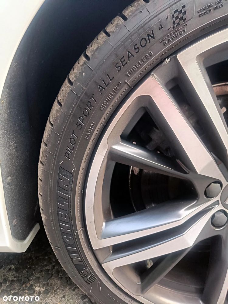 Volvo S60 T8 Recharge AWD Plus Dark - 34