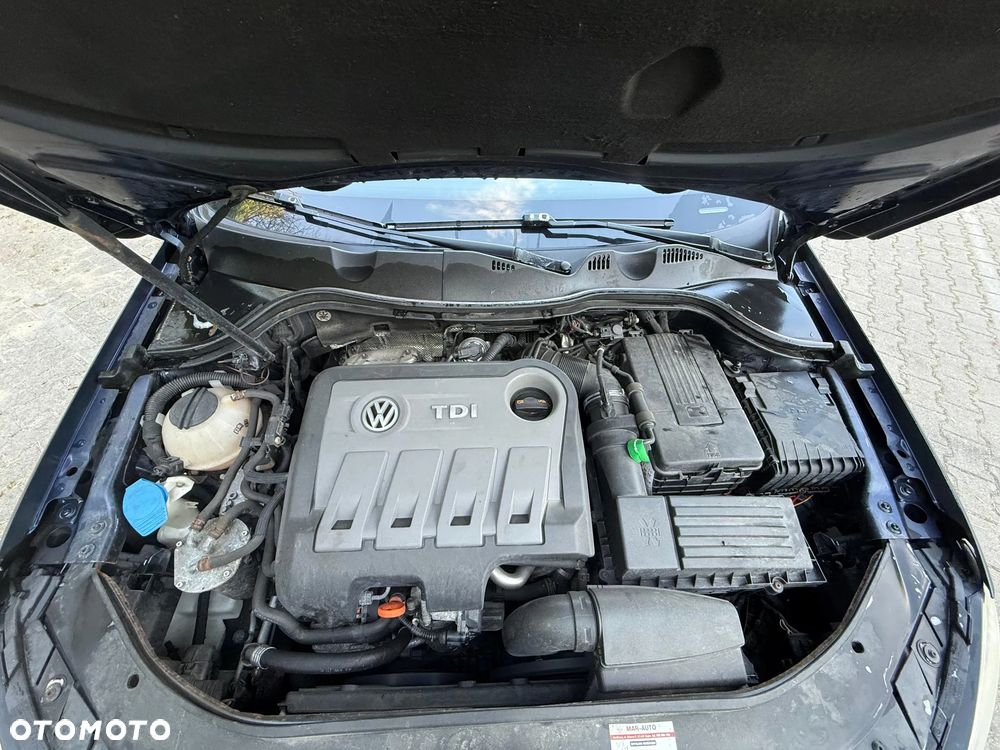 Volkswagen Passat 2.0 TDI Comfortline DSG - 9