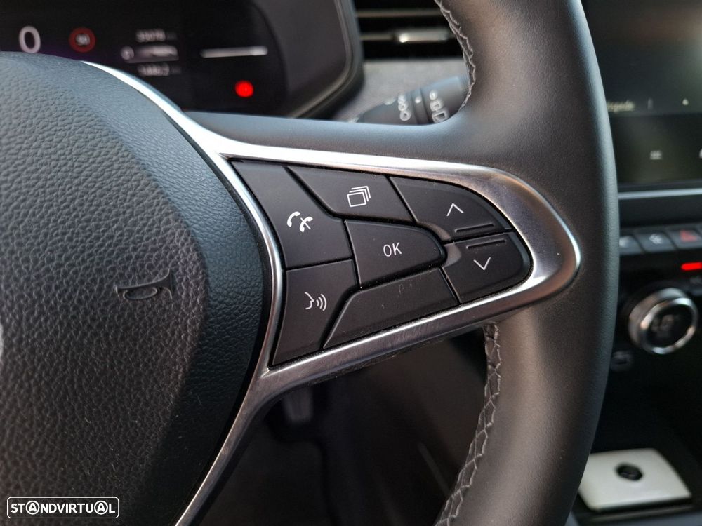 Renault Clio 1.0 TCe Techno - 17