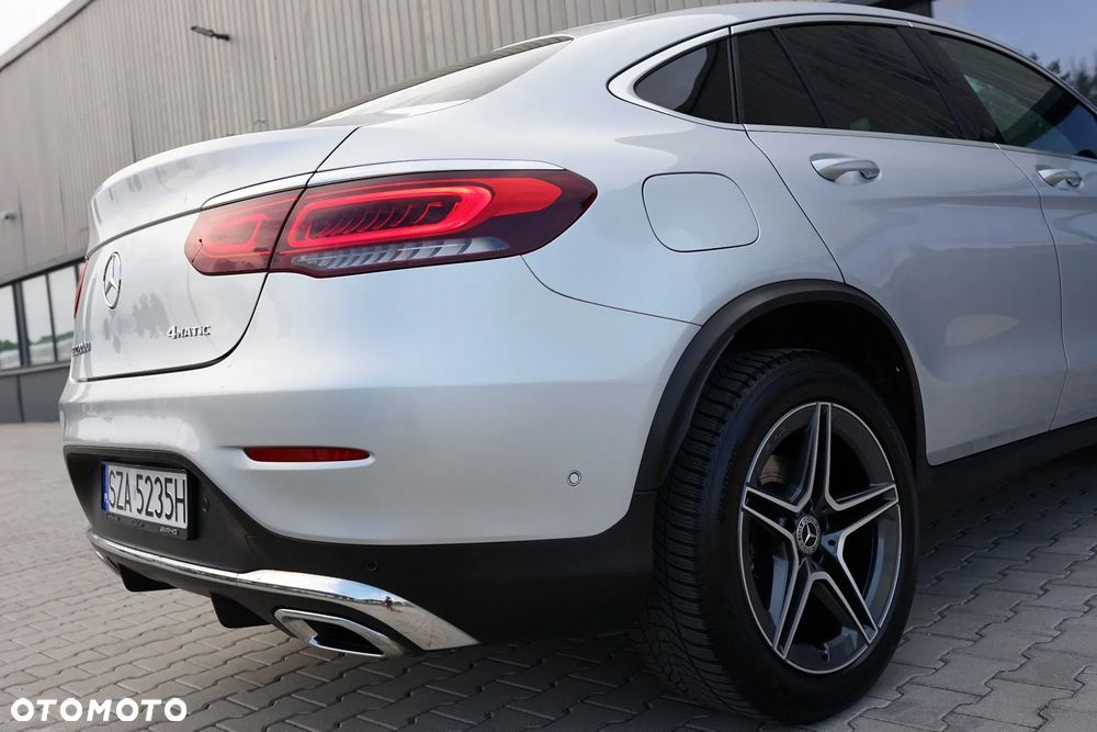 Mercedes-Benz GLC 200 d 4Matic 9G-TRONIC AMG Line Plus - 39