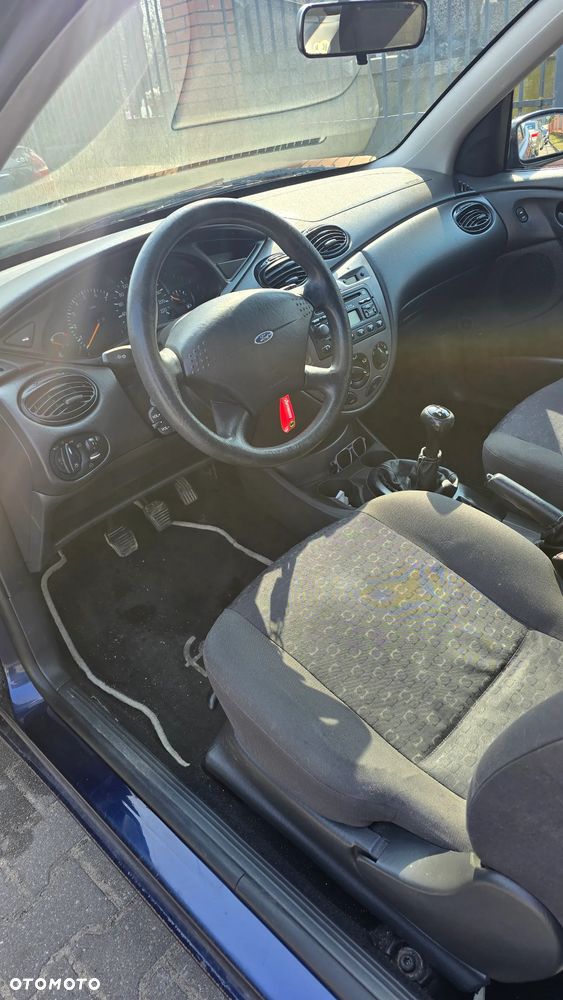 Ford Focus Ambiente - 6