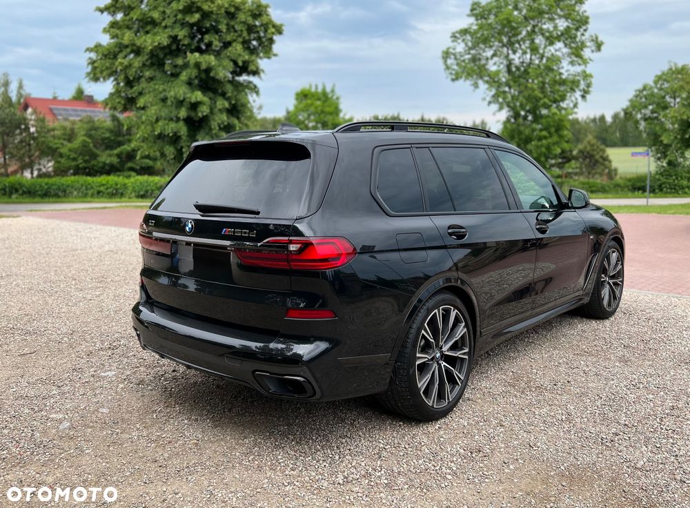 BMW X7 - 7