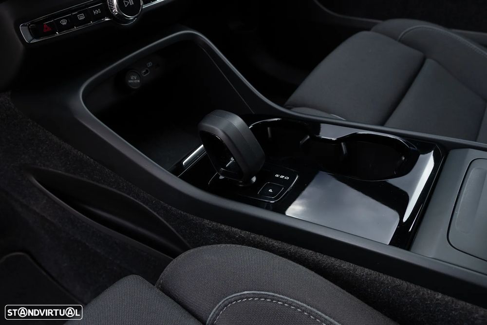 Volvo XC 40 Recharge Plus - 19
