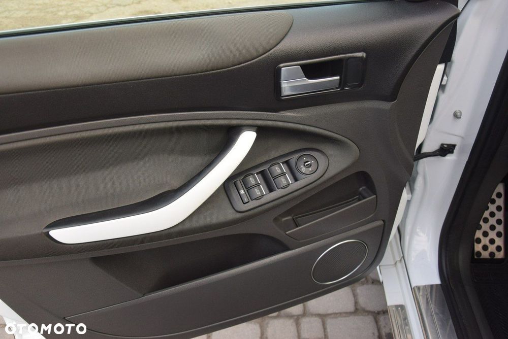 Ford Kuga 2.0 TDCi Individual - 28